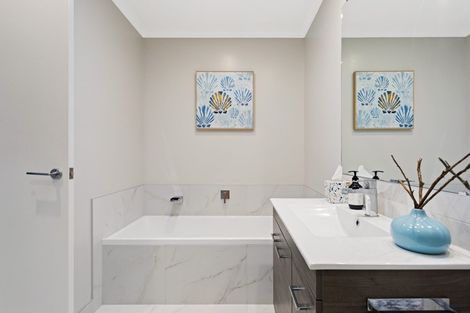 Photo of property in 15 Spotted Dove Road, Hobsonville, Auckland, 0616