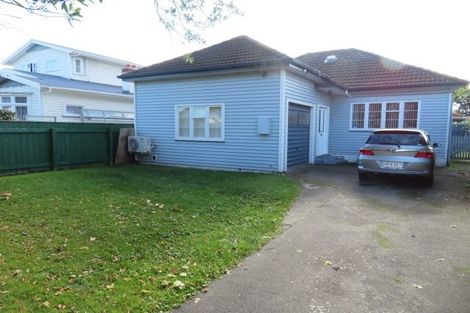 Photo of property in 2/187 Knights Road, Hutt Central, Lower Hutt, 5011