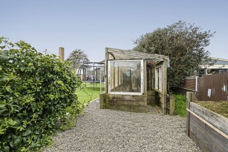 Photo of property in 8 Newbury Place, Waitara, 4320