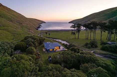 Photo of property in 904 Te Oka Bay Road, Te Oka, Little River, 7591