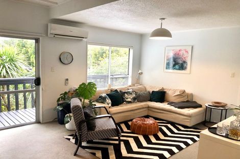 Photo of property in 1/21 Mahara Avenue, Birkenhead, Auckland, 0626