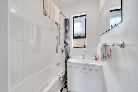 Photo of property in 54 Waldron Crescent, Green Island, Dunedin, 9018