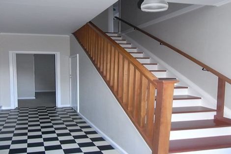 Photo of property in 28 Shakespeare Road, Bluff Hill, Napier, 4110