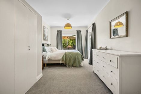 Photo of property in 220 Karori Road, Karori, Wellington, 6012