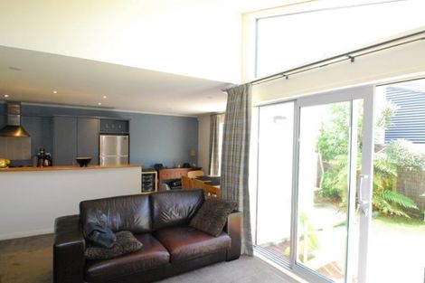 Photo of property in 12/36 Dee Street, Island Bay, Wellington, 6023