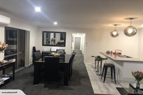 Photo of property in 12 Buddle Road, Wallaceville, Upper Hutt, 5018