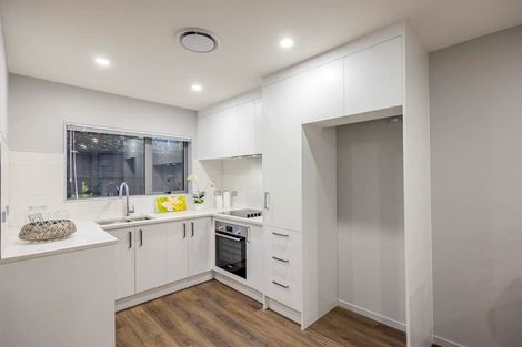 Photo of property in 7d La Trobe Street, Pakuranga Heights, Auckland, 2010