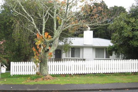 Photo of property in 9 Hillcrest Grove, Hillpark, Auckland, 2102
