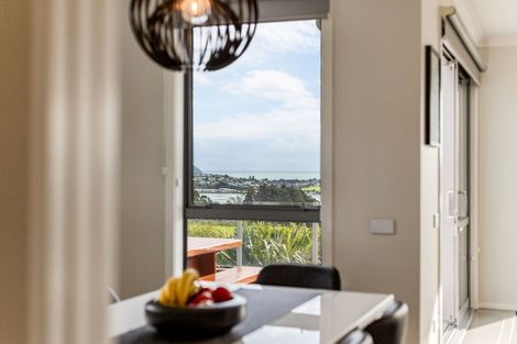 Photo of property in 7 Manapouri Lane, Aotea, Porirua, 5024