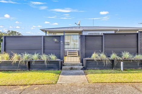 Photo of property in 1/58 Riversdale Drive, Merrilands, New Plymouth, 4312