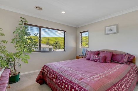 Photo of property in 3 Didsbury Grove, Churton Park, Wellington, 6037