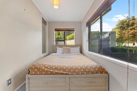 Photo of property in 73 Chesham Avenue, Richmond Heights, Taupo, 3330