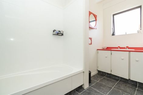 Photo of property in 8c Macdonald Road, Glenview, Hamilton, 3206