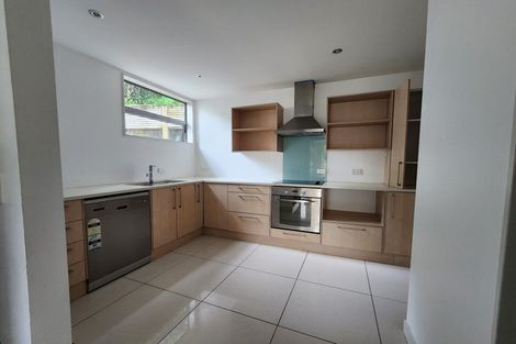 Photo of property in 9 Court Road, Tawa, Wellington, 5028