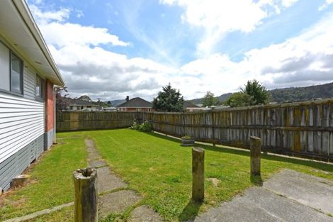 Photo of property in 18 Delaney Drive, Stokes Valley, Lower Hutt, 5019