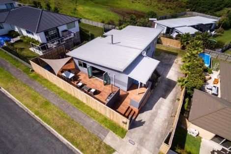 Photo of property in 13a Heta Road, Highlands Park, New Plymouth, 4312