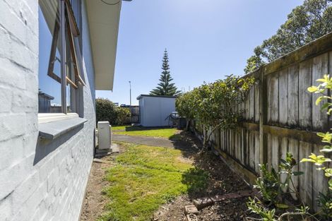 Photo of property in 61 Wynyard Street, Bell Block, New Plymouth, 4312