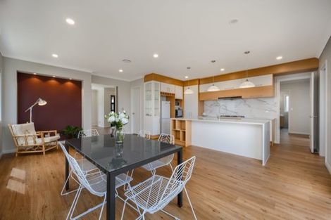 Photo of property in 7 Drover Close, Flat Bush, Auckland, 2019