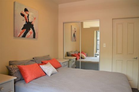 Photo of property in Atrium Apartments, 2q/154 The Terrace, Wellington Central, Wellington, 6011