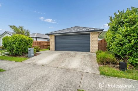 Photo of property in 98 Farmer Crescent, Taita, Lower Hutt, 5011