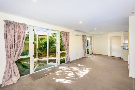 Photo of property in 2/44 Springfield Road, St Albans, Christchurch, 8014