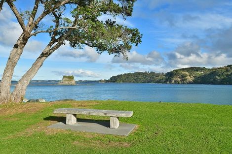 Photo of property in 8 Hillside Crescent, Leigh, 0985