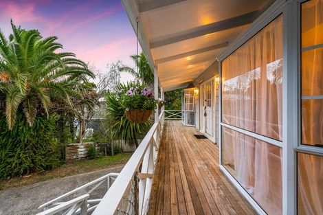 Photo of property in 52a Rua Road, Glen Eden, Auckland, 0602