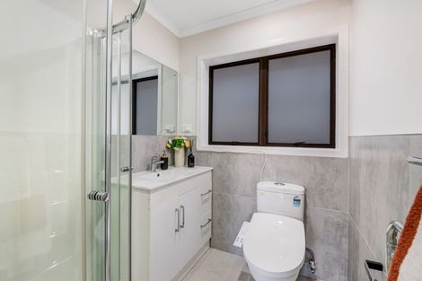 Photo of property in 25 Neal Avenue, Glenfield, Auckland, 0629