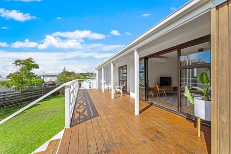 Photo of property in 22 Kawau View Road, Snells Beach, 0920