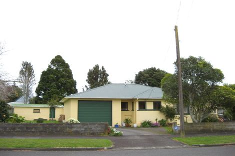 Photo of property in 24 Miro Street, Merrilands, New Plymouth, 4312