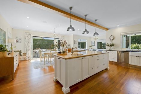 Photo of property in 8b Sampson Avenue, Waiwhakaiho, New Plymouth, 4312