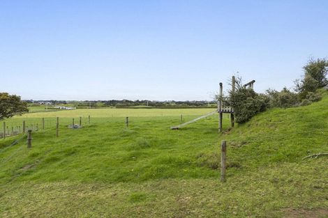 Photo of property in 130 Hurworth Road, Hurworth, New Plymouth, 4371