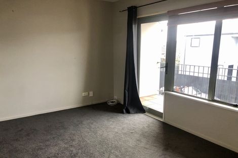 Photo of property in 2/19 Hills Road, Edgeware, Christchurch, 8013