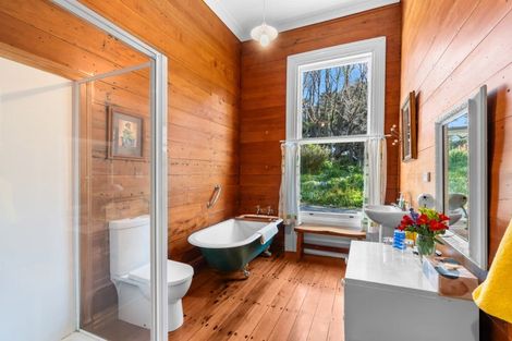 Photo of property in 559 Cape Palliser Road, Whangaimoana, Featherston, 5772