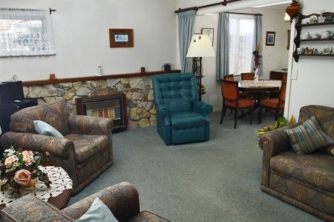 Photo of property in 33 Lancaster Street, Highbury, Palmerston North, 4412