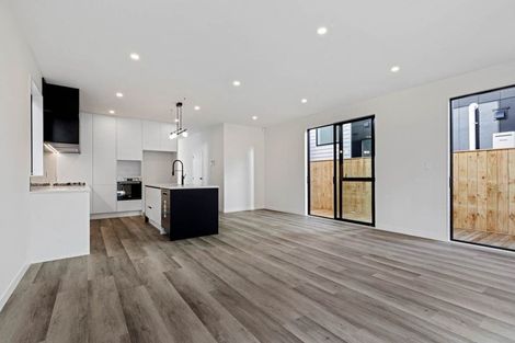 Photo of property in 29 Bronzewater Drive, Silverdale, 0932