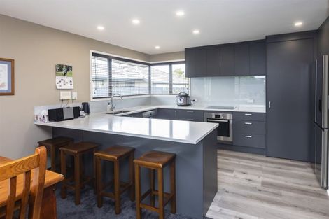 Photo of property in 7 Napoleon Close, Harewood, Christchurch, 8051