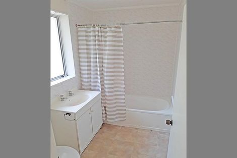 Photo of property in 42 Mildmay Road, Henderson, Auckland, 0610