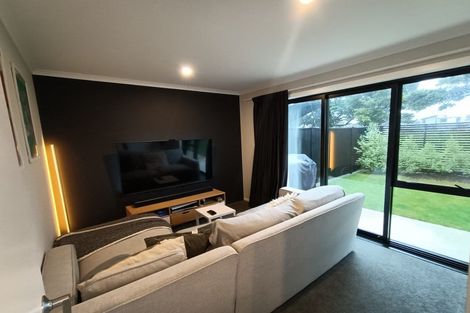 Photo of property in 72 Mawai Hakona Drive, Wallaceville, Upper Hutt, 5018