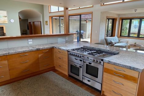 Photo of property in 55 Scarlys Way, Okitu, Gisborne, 4010