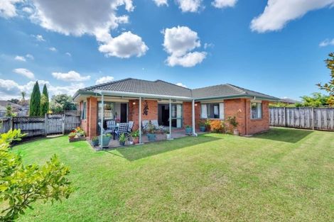 Photo of property in 81 Hillwell Drive, Henderson, Auckland, 0612