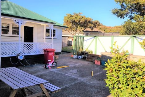 Photo of property in 7 Dublin Street, Wainuiomata, Lower Hutt, 5014