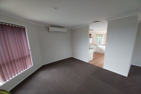 Photo of property in 57 Bluebird Crescent, Unsworth Heights, Auckland, 0632
