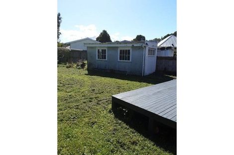 Photo of property in 5 Waldie Grove, Avalon, Lower Hutt, 5011
