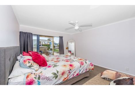 Photo of property in 34b Shakespear Road, Army Bay, Whangaparaoa, 0930