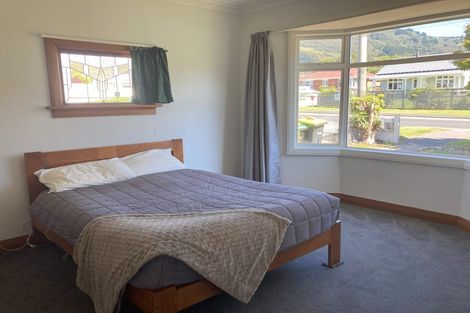 Photo of property in 28 Hugh Street, Sawyers Bay, Port Chalmers, 9023