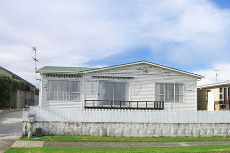 Photo of property in 7a The Parade, Bucklands Beach, Auckland, 2012