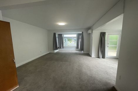 Photo of property in 88 Queenwood Road, Levin, 5510