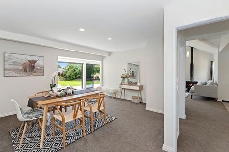 Photo of property in 88a Mazengarb Road, Paraparaumu Beach, Paraparaumu, 5032