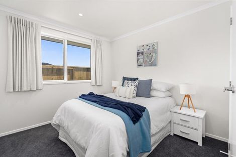 Photo of property in 30 Te Piriti Road, One Tree Point, 0118